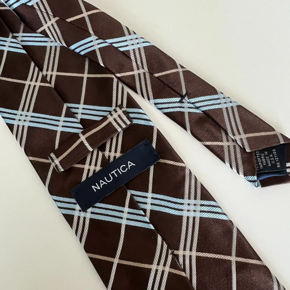 NAUTICA 100% Imported Silk Tie EUC - Picture 2 of 3